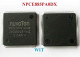 885p